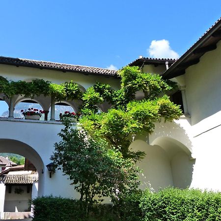 Apartments Schloss Paschbach Appiano Sulla Strada Del Vino Dış mekan fotoğraf