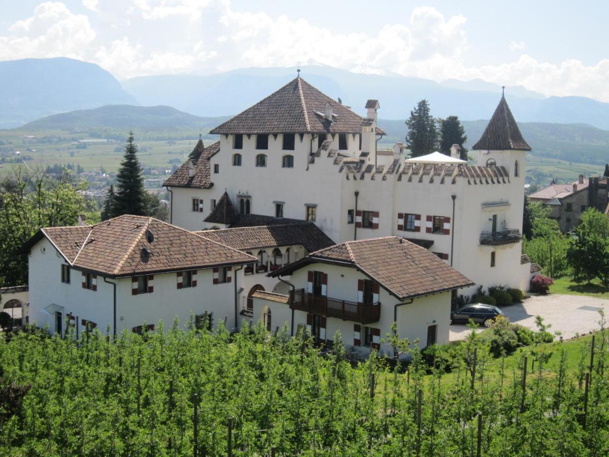 Apartments Schloss Paschbach Appiano Sulla Strada Del Vino Dış mekan fotoğraf