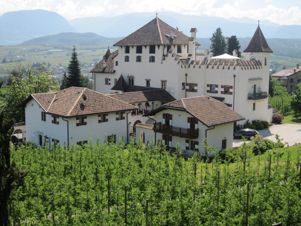 Apartments Schloss Paschbach Appiano Sulla Strada Del Vino Dış mekan fotoğraf