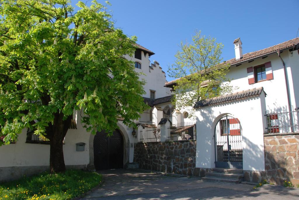 Apartments Schloss Paschbach Appiano Sulla Strada Del Vino Dış mekan fotoğraf