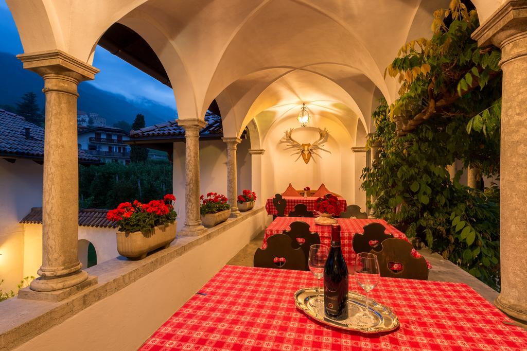 Apartments Schloss Paschbach Appiano Sulla Strada Del Vino Dış mekan fotoğraf
