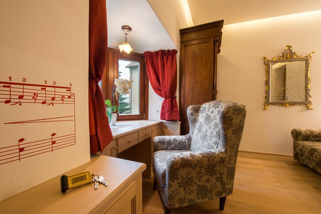 Apartments Schloss Paschbach Appiano Sulla Strada Del Vino Dış mekan fotoğraf
