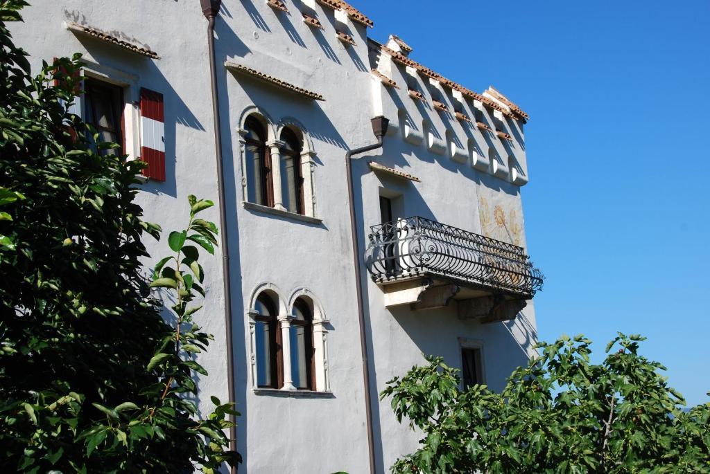 Apartments Schloss Paschbach Appiano Sulla Strada Del Vino Dış mekan fotoğraf
