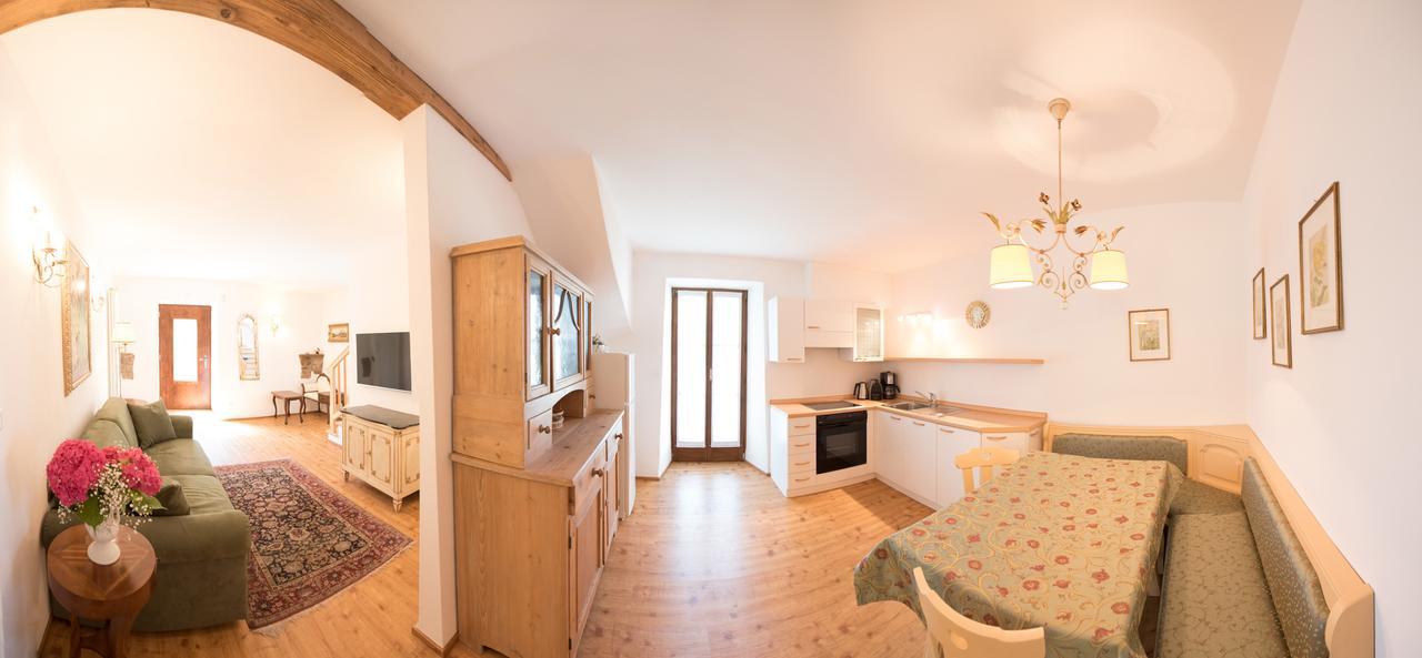 Apartments Schloss Paschbach Appiano Sulla Strada Del Vino Dış mekan fotoğraf